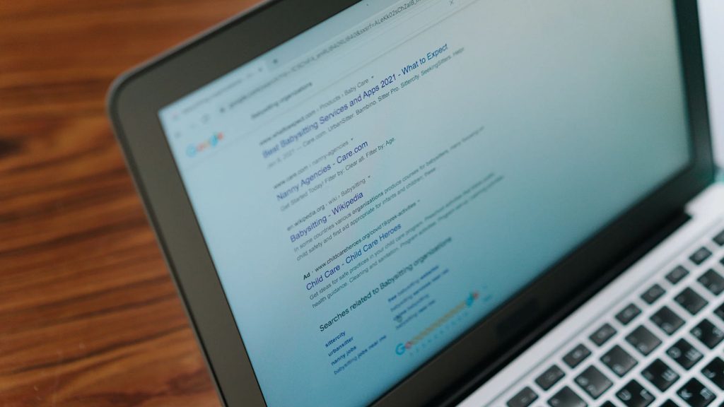 Reklamy w AI Overviews i AI Mode jak dzialaja i jak przygotowac kampanie Google Ads